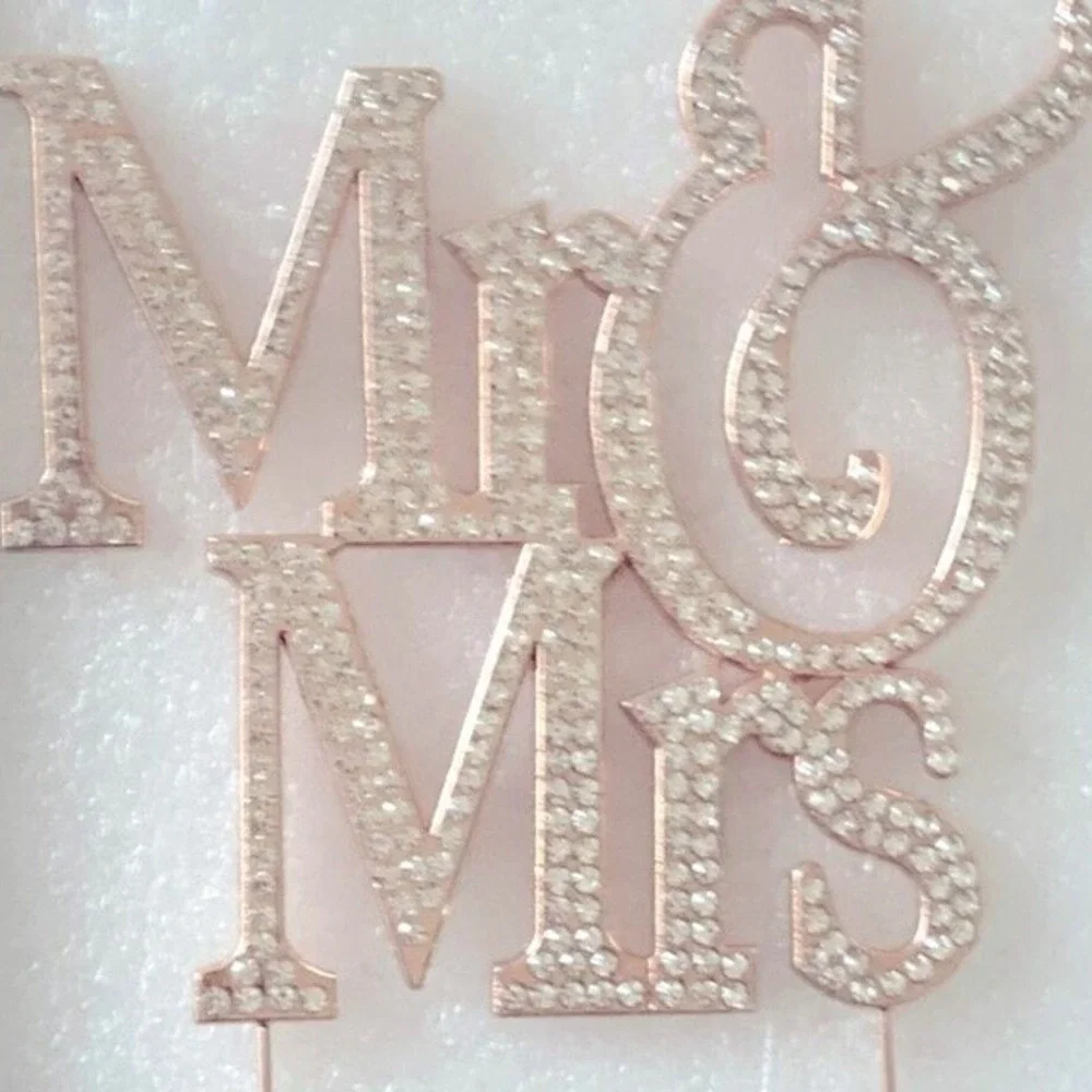 Rhinestone Mr & Mrs Wedding Cake Topper Rose Gold Metal Sparkly‎ Bridal Decor